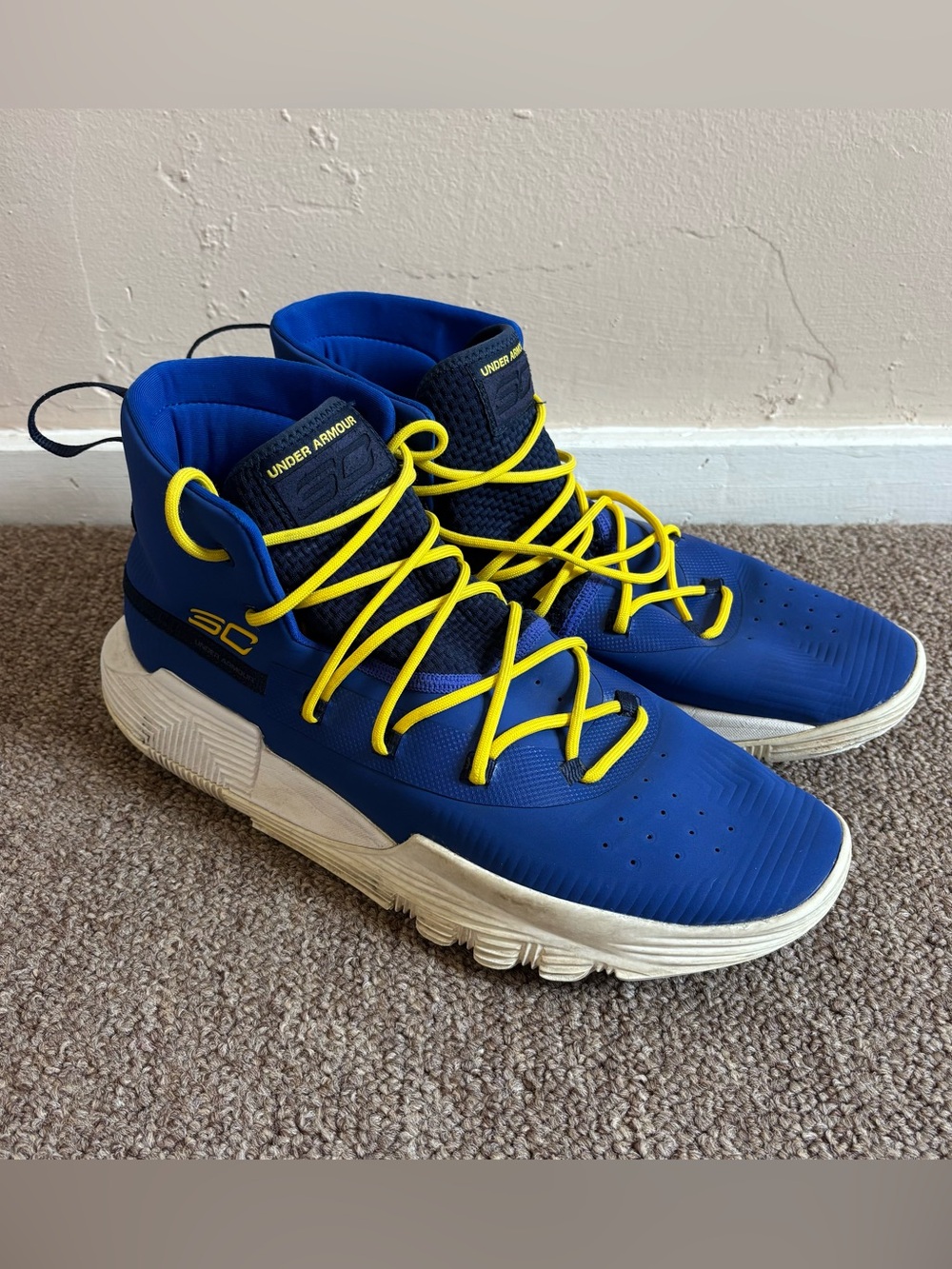 Under Armour Curry Basketball Shoes Size 11.5